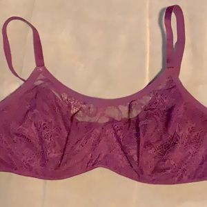 Maidenform lacy underwire bra